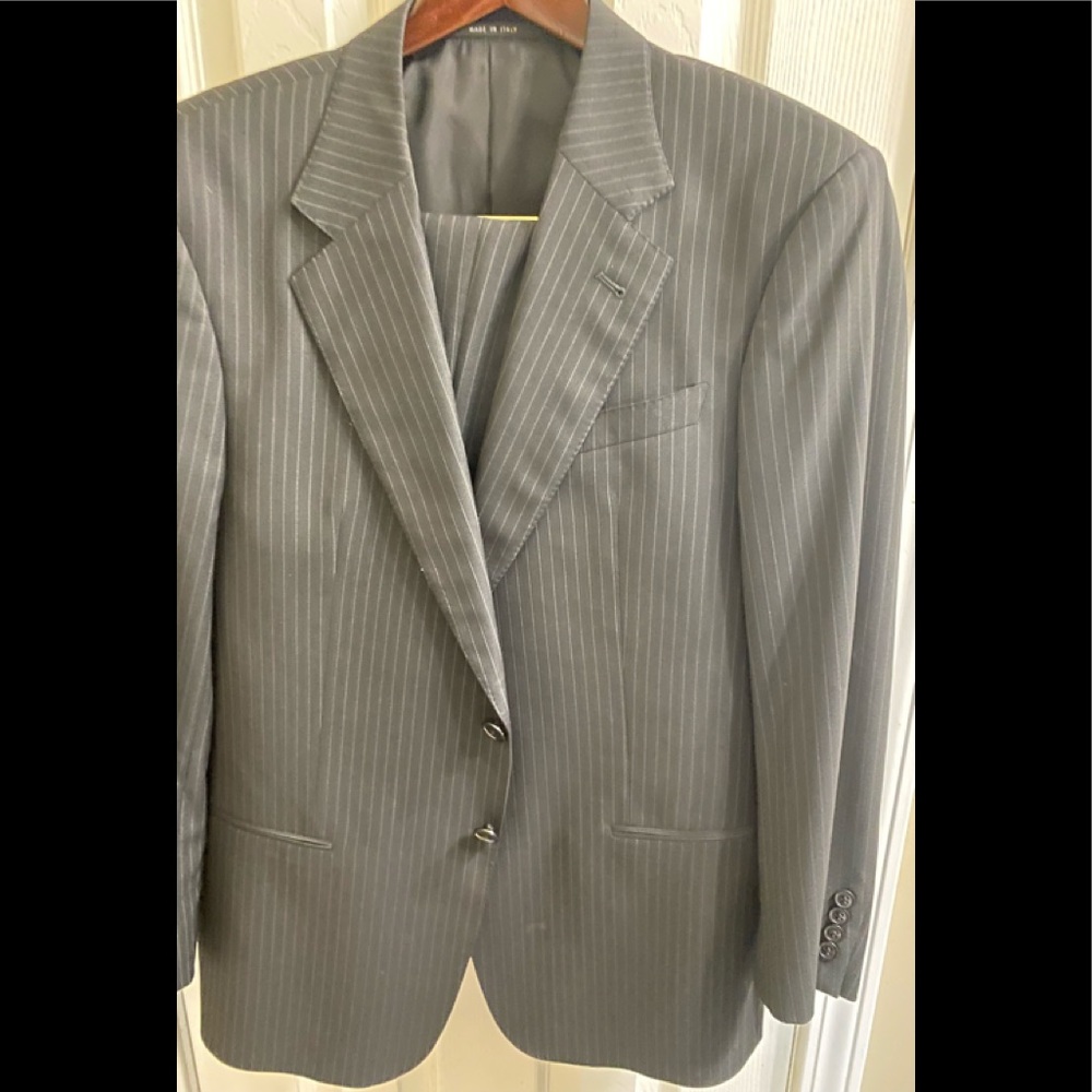 Armani 2 piece Men’s Suit
